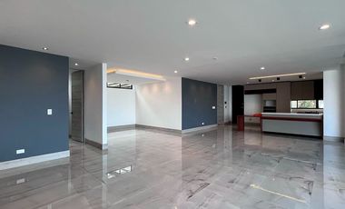 Casa independiente en arriendo en el sector Loma del Chocho, Envigado