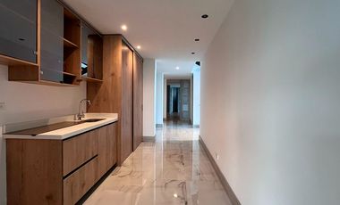 Casa independiente en arriendo en el sector Loma del Chocho, Envigado