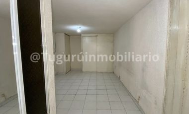 Casa en venta Tlalnepantla, cerca de Valle Dorado con terraza y 3 estacionamientos