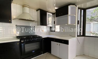 Casa en venta Tlalnepantla, cerca de Valle Dorado con terraza y 3 estacionamientos