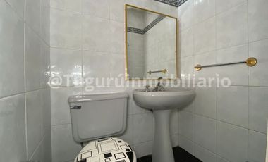 Casa en venta Tlalnepantla, cerca de Valle Dorado con terraza y 3 estacionamientos