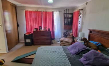 HERMOSA CASA INDIVIDUAL, SOLEADA Y BIEN UBICADA EN VILLA ALEMANA
