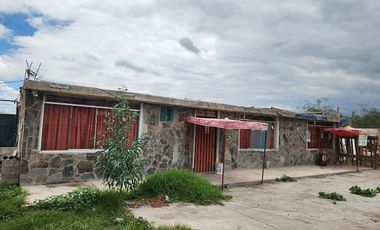 anticreso excelente casa con terreno de 200m2 en Chipinilla ideal vivienda en y negocio 95983----