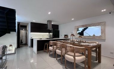Casa en arriendo en el sector Loma del Atravezado, Envigado