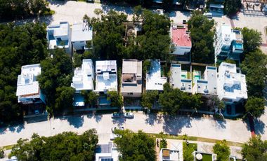 Casa en venta en Sendero Parque Gell, Playa del Carmen, Quintana Roo BR54