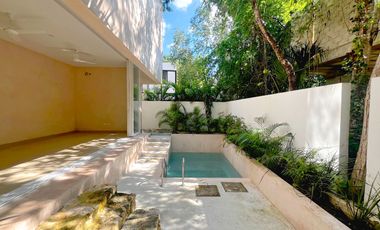Casa en venta en Sendero Parque Gell, Playa del Carmen, Quintana Roo BR54