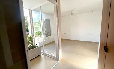 Casa en venta en Sendero Parque Gell, Playa del Carmen, Quintana Roo BR54