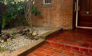 Lindisima Casa con Jardín y Pileta - La Horqueta, San Isidro