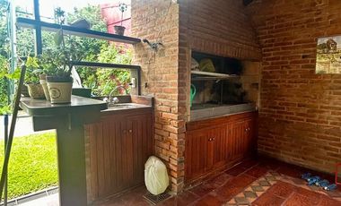 Lindisima Casa con Jardín y Pileta - La Horqueta, San Isidro