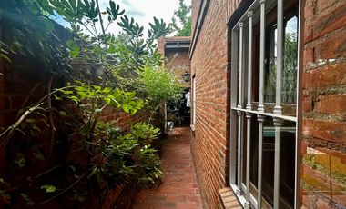 Lindisima Casa con Jardín y Pileta - La Horqueta, San Isidro
