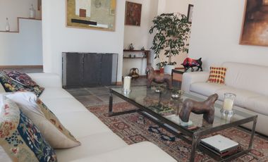 HERMOSA CASA ESTILO MEDITERRÁNEO EN CONDOMINIO LA AURORA CURACAVI