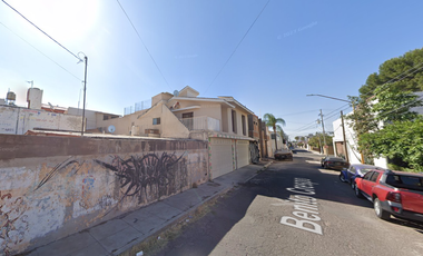 CASA EN VENTA, !! PROPIEDAD DE REMATE YA ADJUDICADA¡¡, E+A RESPALDO INMOBILIARIO-Benito Crespo 102, Fraccionamiento del Lago, 34080 Durango, Dgo.
