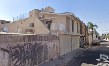 CASA EN VENTA, !! PROPIEDAD DE REMATE YA ADJUDICADA¡¡, E+A RESPALDO INMOBILIARIO-Benito Crespo 102, Fraccionamiento del Lago, 34080 Durango, Dgo.