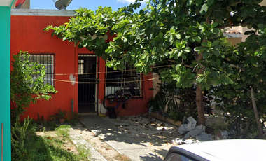 CASA EN CALLE AMARANTOS, MISIÓN DE LAS FLORES, SOLIDARIDAD. ¡NO CRÉDITOS!