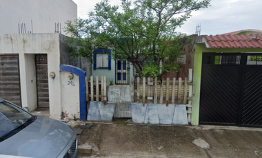 CASA EN NOGAL, GEOVILLAS RINCON DE LOS PINOS, VERACRUZ. ¡NO CREDITOS!