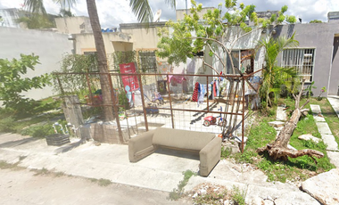 CASA EN CALLE MARGARITAS, MISIÓN DE LAS FLORES, SOLIDARIDAD, QUINTANA ROO ¡NO CRÉDITOS!