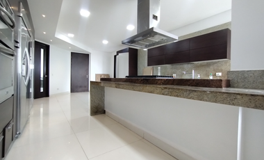 Apartamento amoblado en arriendo en Alto Prado.