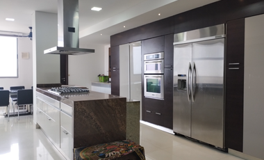 Apartamento amoblado en arriendo en Alto Prado.