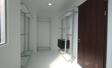 Apartamento amoblado en arriendo en Alto Prado.