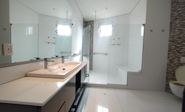 Apartamento amoblado en arriendo en Alto Prado.