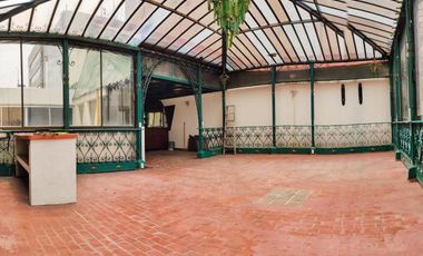 RIO AMAZONAS VENDE AMPLIO PENT HOUSE CON TERRAZA