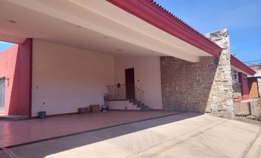 CASA AMPLIA EN VENTA OPORTUNIDAD DE INVERSIÓN