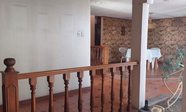 CASA AMPLIA EN VENTA OPORTUNIDAD DE INVERSIÓN