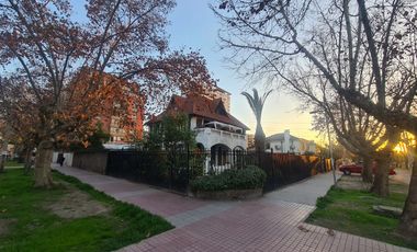 Hermosa Propiedad centro San Miguel, Amplio Potencial Comercial - Habitacional