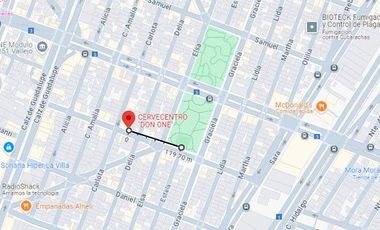A un lado de  plaza Tepeyac, edificio en remate bancario.