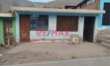 Se Vende Casa Como Terreno En Ocasion A 1 Cuadra De La Avenida Principal