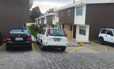 ARRIENDO CASA EN TUMBACO -  CONJUNTO SAMANA