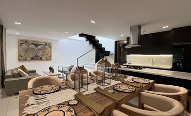 Casa AMOBLADA en arriendo en Alto de Palmas, Envigado