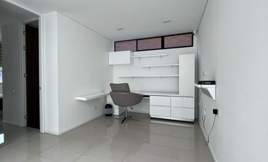 Casa AMOBLADA en arriendo en Alto de Palmas, Envigado