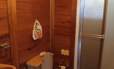Arriendo casa de madera