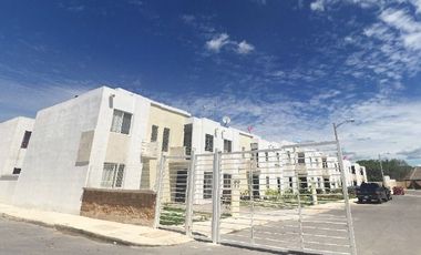 EXCELENTE CASA CON GRAN UBICACION Y GRAN PLUSVALIA AL ADQUIRIRLA MEDIANTE REMATE BANCARIO APROVECHA!!!