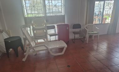 En Alquiler Casa de 3 Dormitorios Con Anexo Independiente En Lote de 1.418 metros por año corrido