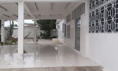 En Alquiler Casa de 3 Dormitorios Con Anexo Independiente En Lote de 1.418 metros por año corrido