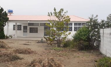 En Alquiler Casa de 3 Dormitorios Con Anexo Independiente En Lote de 1.418 metros por año corrido
