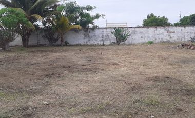 En Alquiler Casa de 3 Dormitorios Con Anexo Independiente En Lote de 1.418 metros por año corrido