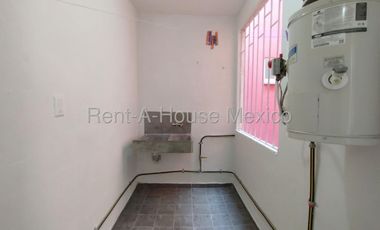 Departamento de 2 recámaras. RENTA - Villas del Refugio