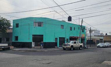 Propiedad con 2 Departamentos y 4 Locales Comerciales a Una Cuadra del CUCEI