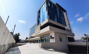 Espacio para oficina de 51m2 Nivel 4 #407 en corporativo que forma parte de proyecto mixto con 18 locales y 34 oficinas y vigilancia 24x7 Jurica JF