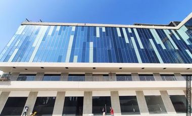 Espacio para oficina de 51m2 Nivel 4 #407 en corporativo que forma parte de proyecto mixto con 18 locales y 34 oficinas y vigilancia 24x7 Jurica JF