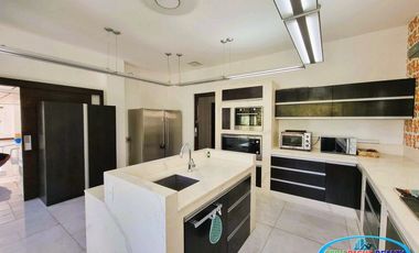 4 Storey House with Elevator in Maria Luisa Banilad Cebu City