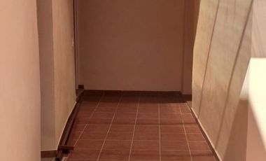 HERMOSA CASA MUY BIEN UBICADA CON ARQUITECTURA ANTIGUA IDEAL PARA NEGOCIO