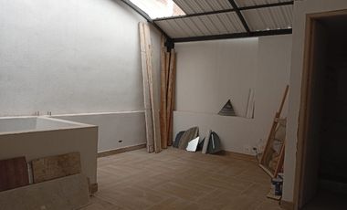 VENDO CASA DOS PISOS MAS TERRAZA VILLA MAGNA CALI