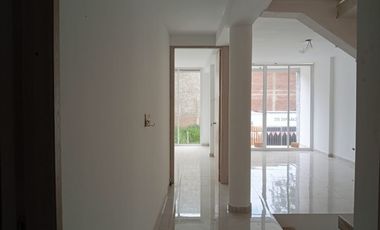 VENDO CASA DOS PISOS MAS TERRAZA VILLA MAGNA CALI