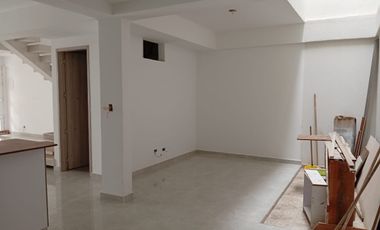 VENDO CASA DOS PISOS MAS TERRAZA VILLA MAGNA CALI