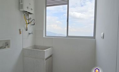 Apartamentos de 3 alcobas y estudio en venta. Sabaneta Las Lomitas
