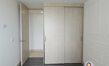 Apartamentos de 3 alcobas y estudio en venta. Sabaneta Las Lomitas